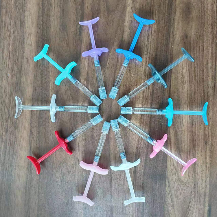 Kakšna je razlika med zamreženo hialuronsko kislino in navadno hialuronsko kislino?